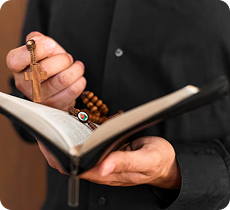 How the Rosary Connects Us to Mary